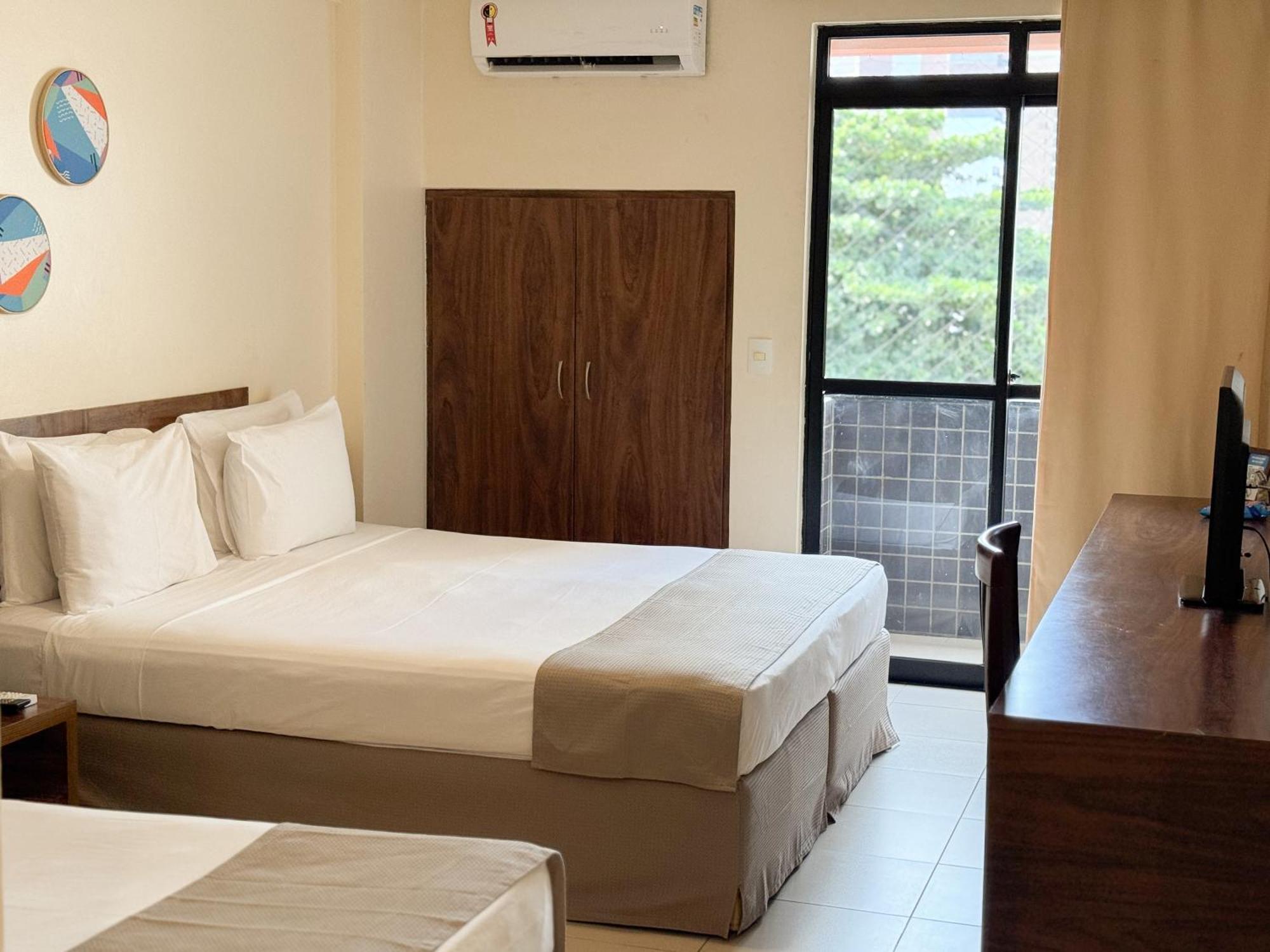 D8 Express Hotel