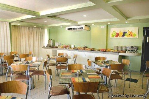 D8 Express 酒店 福塔莱萨