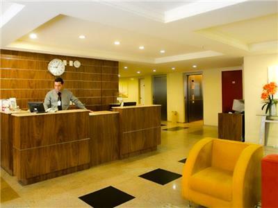 Hotel D8 Express